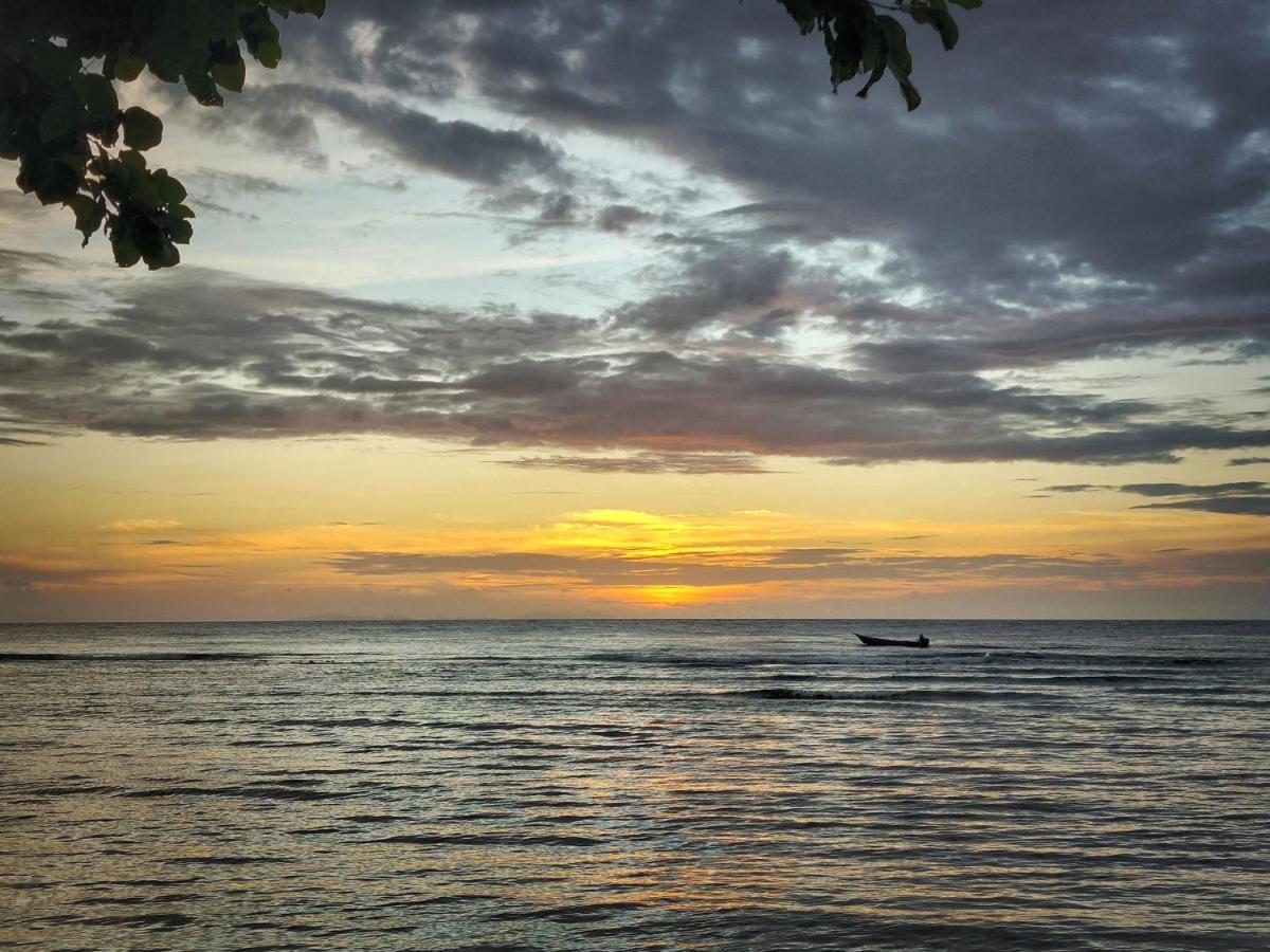 West Mansuar Homestay Pulau Mansuar Eksteriør bilde